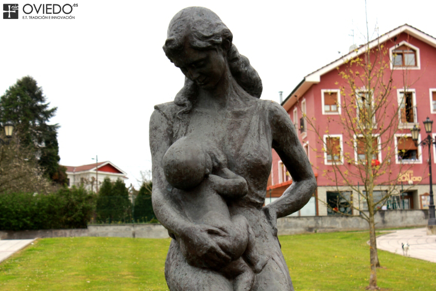 Escultura Maternidad